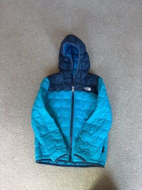 Boy’s North Face Kids' Blue and Navy Hooded Jacket